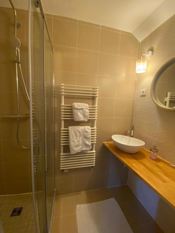 Bed and Breakfast L'Atterrissage Santes Exterior foto