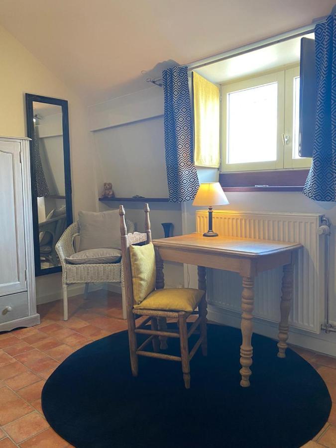 Bed and Breakfast L'Atterrissage Santes Exterior foto